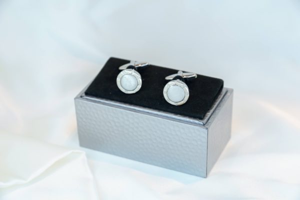 Mother of Pearl Zirconia Suit Cuff